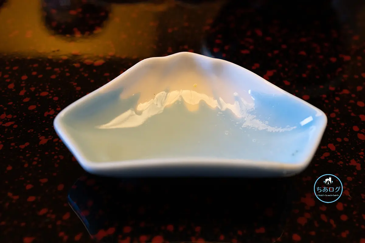 松濤館　富士山の小皿