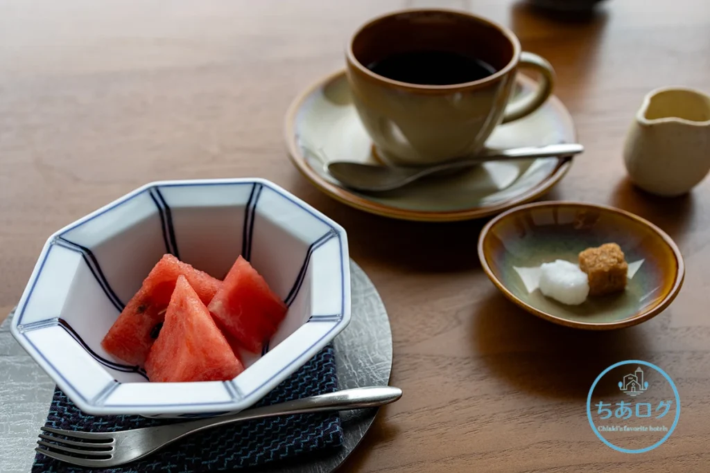 楽 水山 朝食 デザートとコーヒー