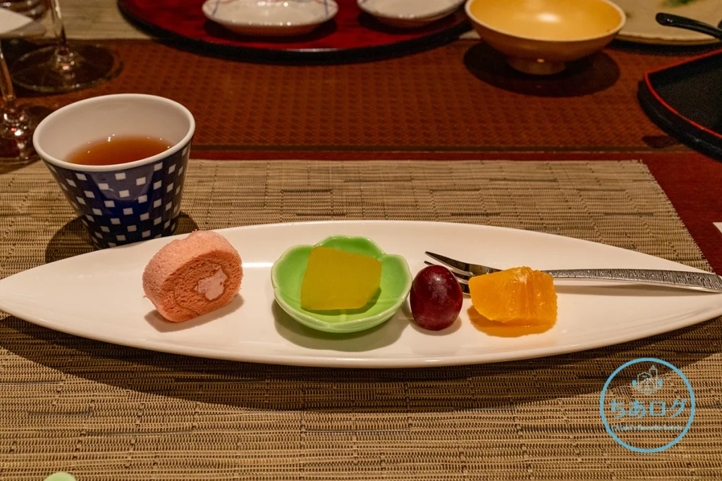 鴨川館 よしだや 夕食　水菓子