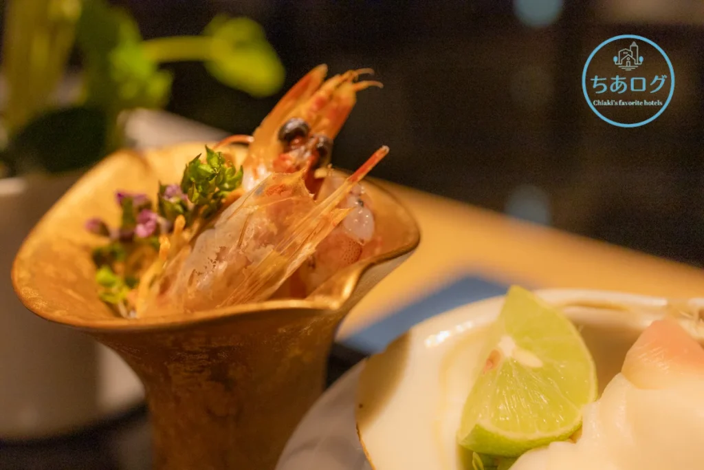 伊豆山 佳ら久「六つ喜」夕食のお造り、甘みの強い新鮮な海老