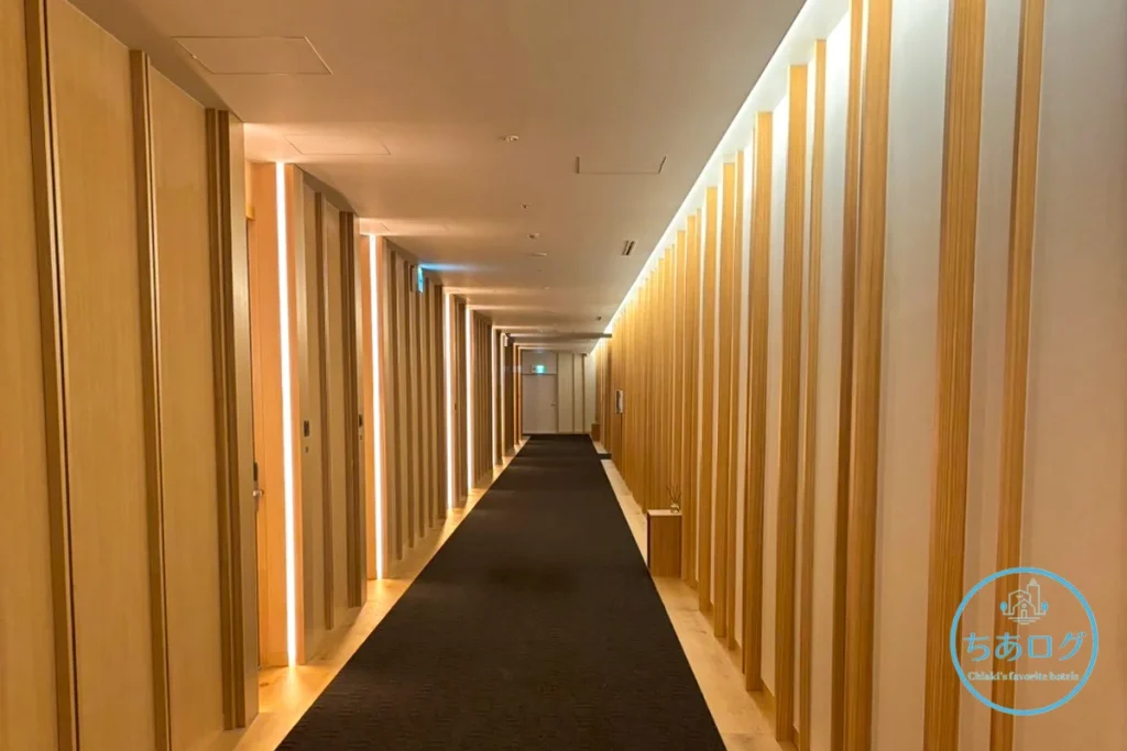 熱海パールスターホテル 長い廊下