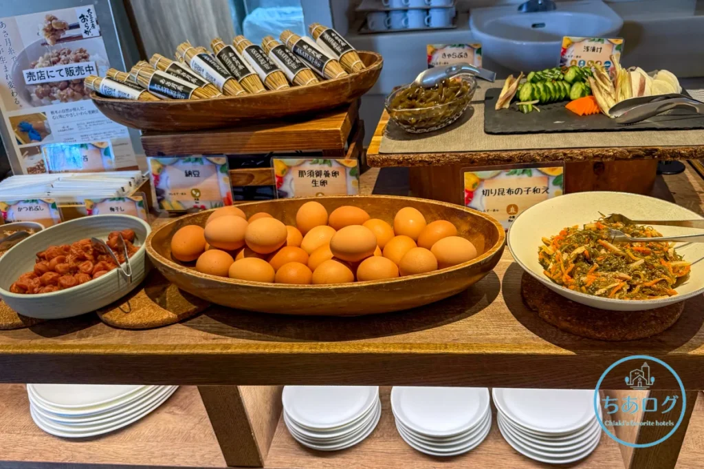 THE KEY HIGHLAND NASU 朝食 那須御用卵やわら納豆など、ご飯に合う「和」のお供が並ぶコーナー