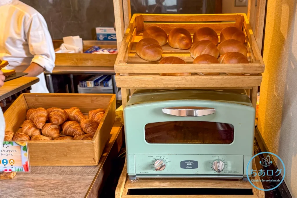 THE KEY HIGHLAND NASU 朝食 セルフで焼けるトースターと香ばしいパンのコーナー