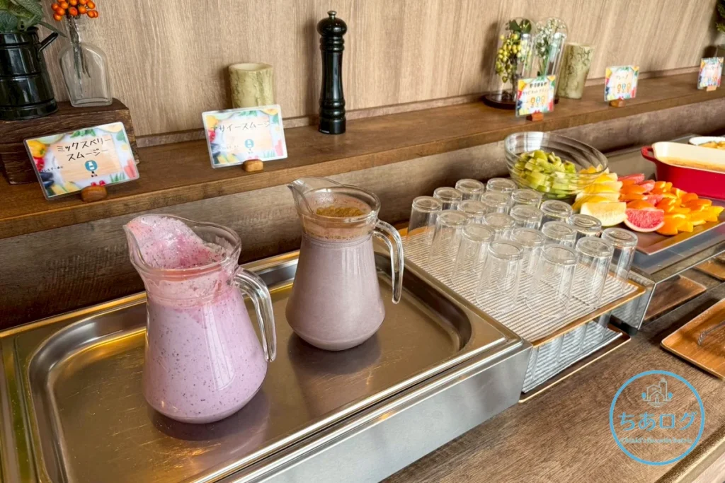 THE KEY HIGHLAND NASU 朝食 フレッシュな味わいの2種類のスムージー