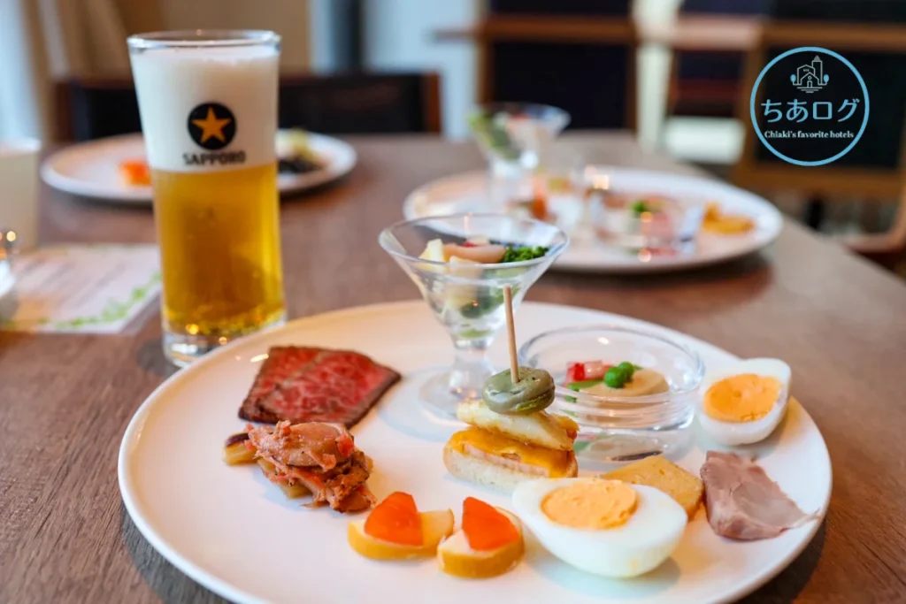 THE KEY HIGHLAND NASU『森のキッチン』のプレオープンタイムで楽しむ生ビールと色とりどりの前菜