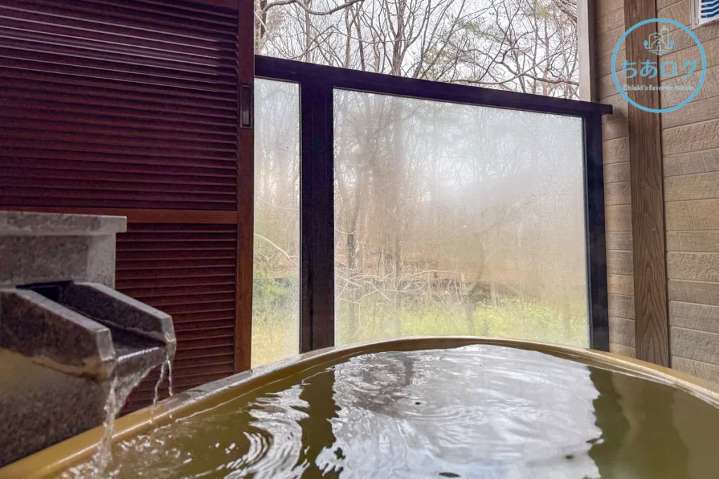 THE KEY HIGHLAND NASU「スイートA」の客室温泉半露天風呂。